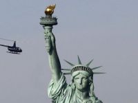 New York’taki Özgürlük Heykeli’nde protesto eylemi