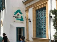 Vakıflar İyilik Evi’nin dikiş-nakış kursu öğrencileri ilk kıyafetlerini dikti