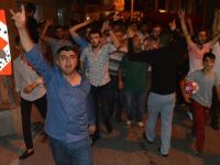 Kardeşine tecavüz ettiği iddiasıyla arkadaşını öldüren zanlının salınması için sokağa döküldüler