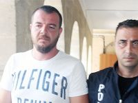 Şantaj ekibinden silah çıktı