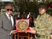 Cumhurbaşkanı Akıncı, 1. Piyade alay komutanlığı sancak devir-teslim törenine katıldı