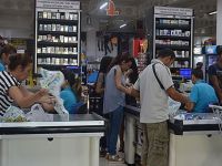 Maaşlar eriyor fiyatlar fırlıyor