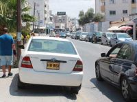 Kaldırımlar otopark oldu