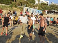 Down sendromlu çocuklar, Türkiyeli ünlü futbolcularla bir araya geldi...