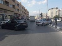 Yayaya yol verirken canından oluyordu