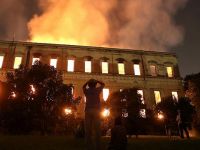 Brezilya'da 200 yıllık müzede yangın