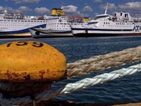 Yunanistan'da denizciler greve gitti, deniz seferleri durdu