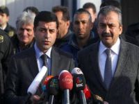 Demirtaş'a 4 yıl 8 ay, Önder'e 3 yıl 6 ay hapis cezası