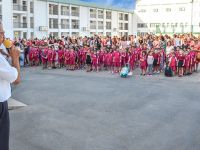 Öğrencilerin okul heyecanı… Yakın Doğu İlkokulu yeni Eğitim-Öğretim yılına başladı