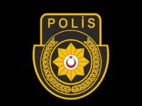 Polis, iki araçta ve bir kişinin üzerinde arama yaptı, 3 kişiyi uyuşturucudan tutukladı