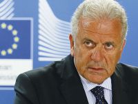 Avramopulos: “AB mültecilerle ilgili her türlü yardımı yapmaya hazır”