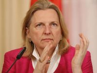 Avusturya Dışişleri Bakanı BM Genel Kurulu'na 5 dilde hitap etti