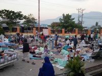 Endonezya'daki depremde bilanço ağırlaşıyor