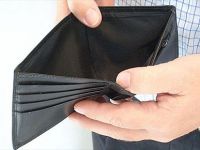 Vatandaşın ‘ocağı’na incir ağacı diktiler!