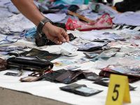 Düşen uçaktaki 52 yolcunun kimlik kartları bulundu