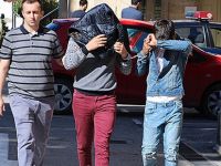 Davalarını dışarda bekleyecekler