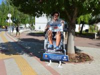 DAÜ Rektörlüğü engelli öğrenciler için özel panolar yerleştirdi