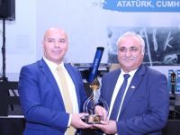 Ahmet Arslan’a “Yılın Bürokratı” ödülü