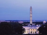 Beyaz Saray, Donald Trump'ın tartıştığı CNN muhabirinin Saray'a giriş kartını askıya aldı