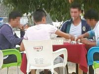 Bile bile ölüyoruz