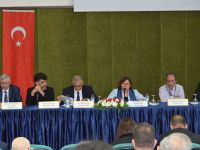 DAÜ “Üniversitelerde İngilizce’nin Eğitim Dili Olarak Kullanılması: Bütüncül Bir Yaklaşım” sempozyumuna ev sahipliği yaptı