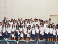 Yakın Doğu Koleji öğrencilerine  “Yabancı Diller Sertifikaları” düzenlenen törenle verildi…