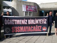 KTÖS ve KTOEÖS’ten AKM önünde pankartlı eylem