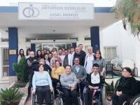 Sevgi Her Engeli Aşar...