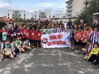 KTÖS Erdal Abit’in anısına ilkokul öğrencilerinin katıldığı anı koşusu düzenledi