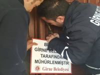 Girne'de bir otel mühürlendi