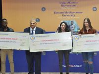 DAÜ’den başarılı öğrencilerine nakdi çek ödülü