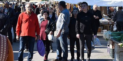 Vatandaş pazara yöneldi