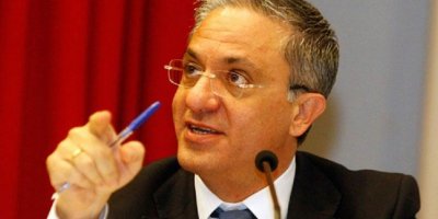 Tornaridis: “Federal çözümden başka yol yok”