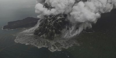 Endonezya'daki tsunamide ölü sayısı 429'a çıktı