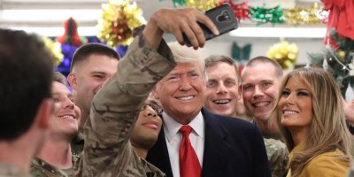 Trump’tan Irak’a sürpriz ziyaret