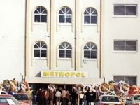 Her şey sakız satmakla başladı