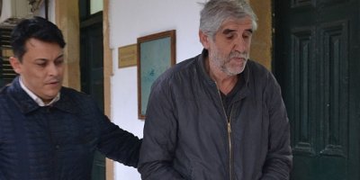 Turist geldi kaçak oldu
