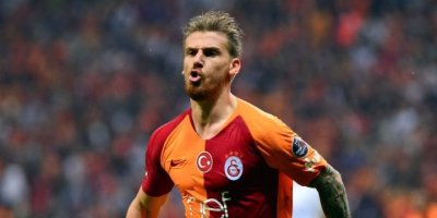 Serdar Aziz Fenerbahçe'de!.