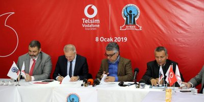 Kıbrıs Türk Esnaf ve Zanaatkarlar Odası ile KKTC Telsim arasında işbirliği protokolü imzalandı