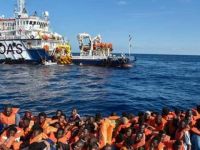 Libya açıklarında 237 kaçak göçmen kurtarıldı