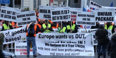 AB'nin kara yolu taşımacılığına yönelik yeni düzenlemeleri protesto edildi
