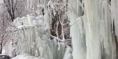 Rusya'nın üniversite şehri buz şehrine döndü