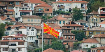 Arnavutça Makedonya'da ikinci resmi dil oldu