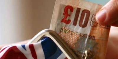 İngiltere'de enflasyon hız kesti