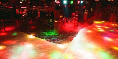 Temel sağlık hizmetleri gece kulüplerini denetledi