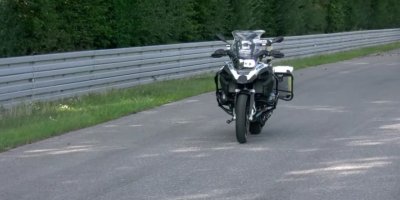 2 çocuk 7 motosiklet çaldı