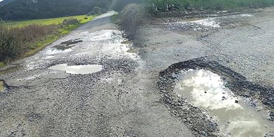 “Yolları ne zaman tamir edeceksiniz?”