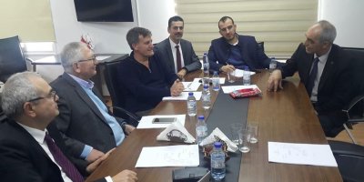 Kıb-Tek yetkilileri kurumu ziyaret eden YDP Başkanı Arıklı ile görüştü