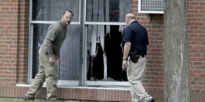 ABD'de silahlı bir grubun üyeleri camiyi bombaladıklarını itiraf etti