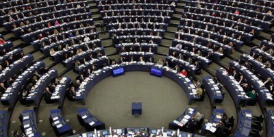 Avrupa Parlamentosu da Guaido'yu tanıdı!